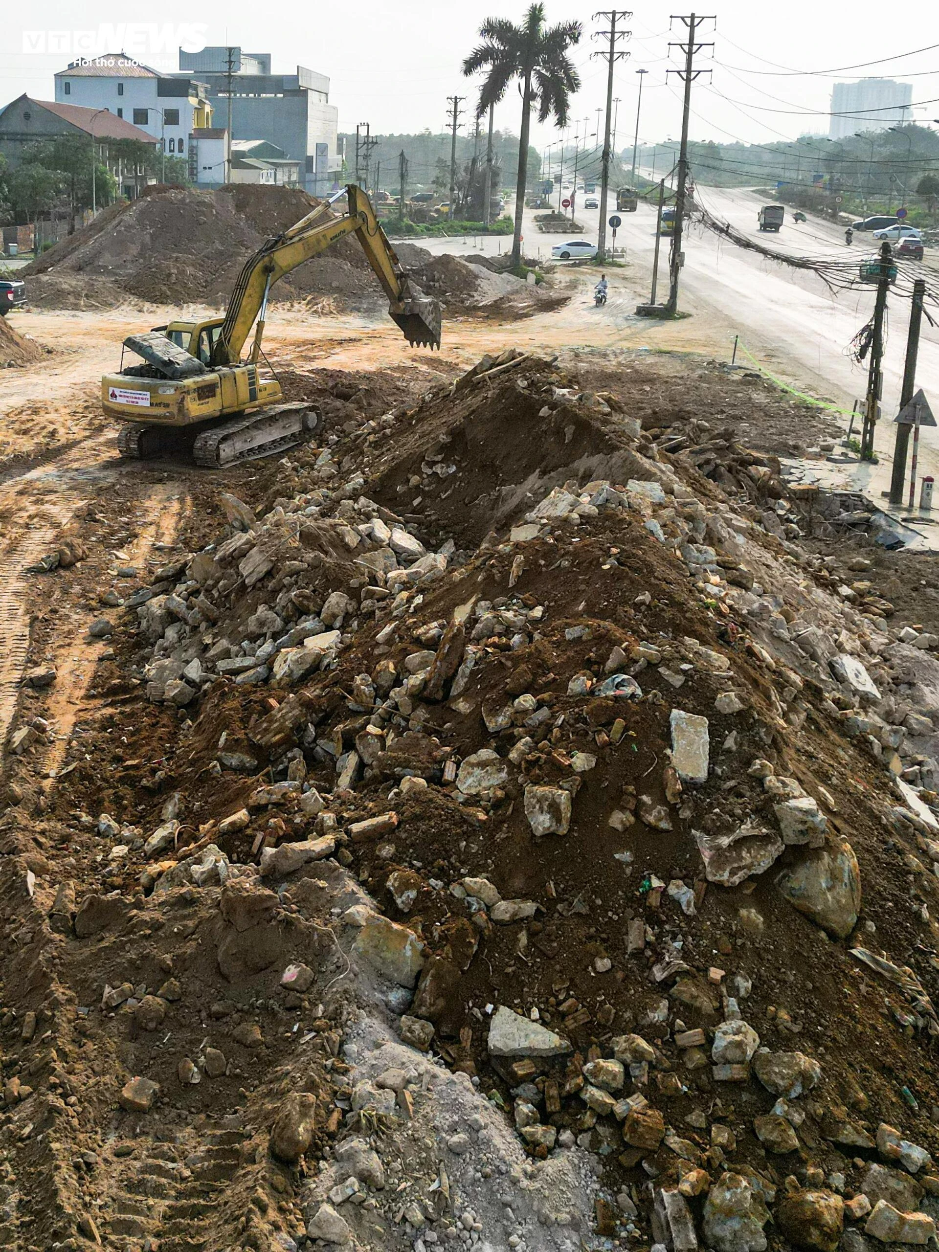 Công trường cao tốc 5 . 200 Tỷ đồng kết nối Đại lộ Thăng Long và Hà Nội - hòa bình - Ảnh 11. Công trường cao tốc 5 . 200 Tỷ đồng kết nối Đại lộ Thăng Long và Hà Nội - hòa bình - Ảnh 11.