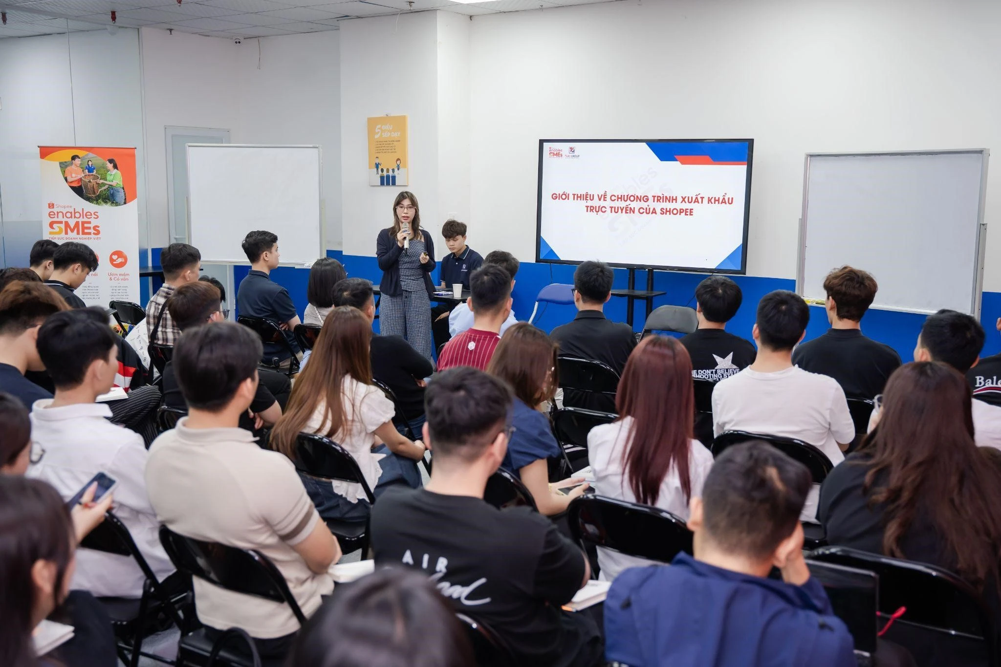 Từ các buổi đào tạo, nhiều nhà bán bắt đầu nhận ra những điểm cần cải thiện cho gian hàng TMĐT của doanh nghiệp.