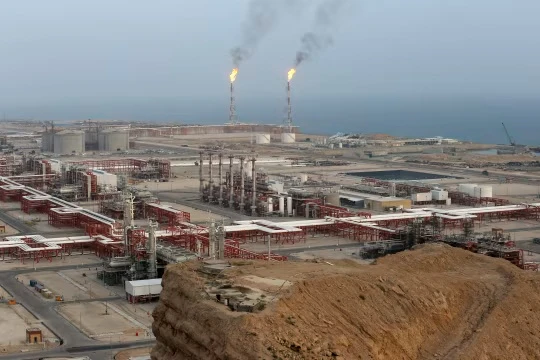 Căng thẳng Mỹ - Israel - Iran vào giai đoạn nguy hiểm mới: Hơn cả đóng cửa "yết hầu" Hormuz - Ảnh 1. Căng thẳng Mỹ - Israel - Iran vào giai đoạn nguy hiểm mới: Hơn cả đóng cửa "yết hầu" Hormuz - Ảnh 1.