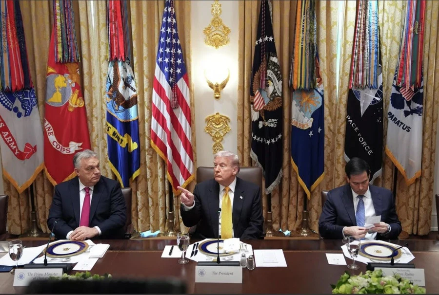 Chiến trường Hungary: Cuộc đối đầu giữa ông Trump và Viktor Orban năm 2026 - Ảnh 1.