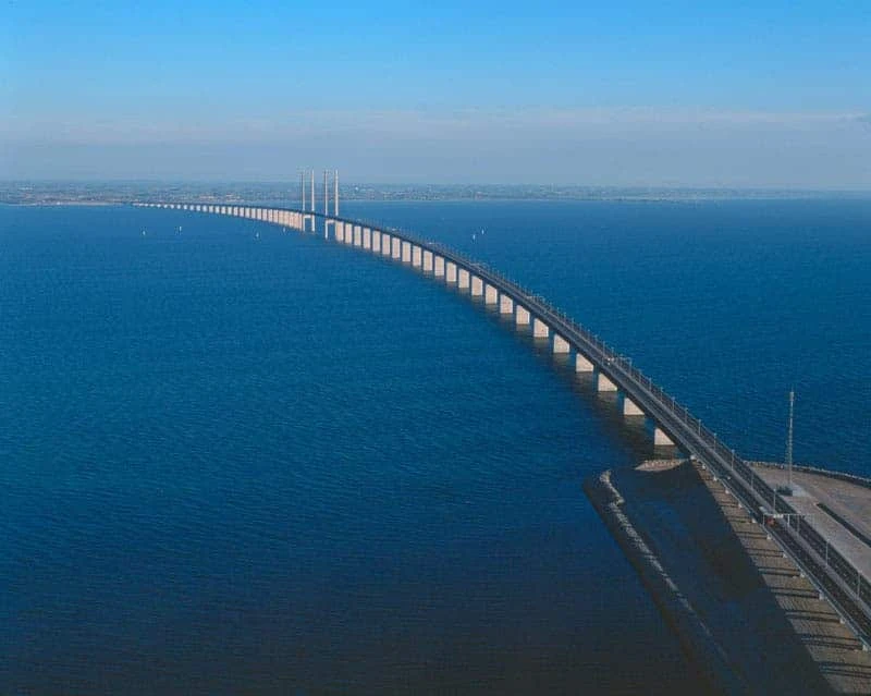 oresund-bridge-tunnel-connects-denmark-and-sweden-6-1783656954010-17836569541531919579246-1783695944920-1783695945374215115422
